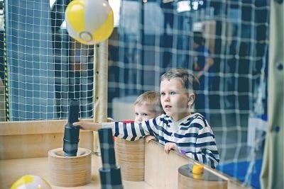 How to Find the Best Indoor Activities for Kids Near Me