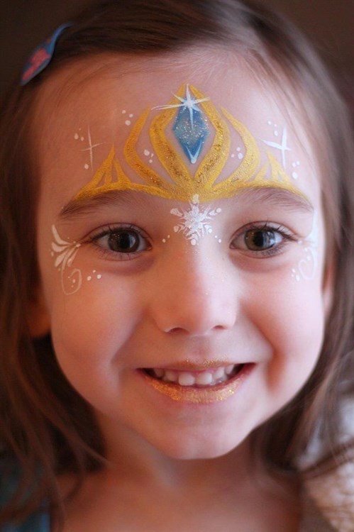 Painting sparkles face Face Painting