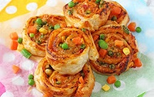 6 Veggie Pizza Roll Ups