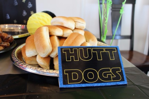 19 Hutt Dogs