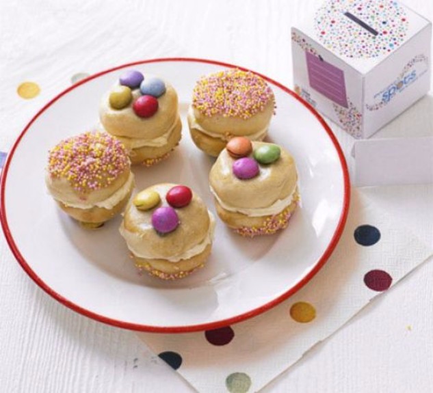 https://www.bbcgoodfood.com/recipes/2601642/show-your-spots-cookie-sandwiches