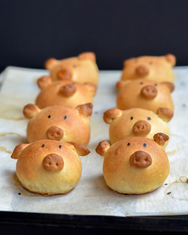 6 Pig Rolls