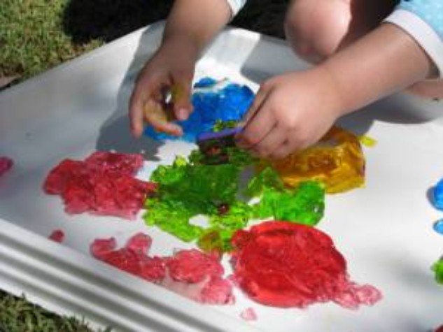 https://zenbabyliving.wordpress.com/2013/05/28/jelly-play/