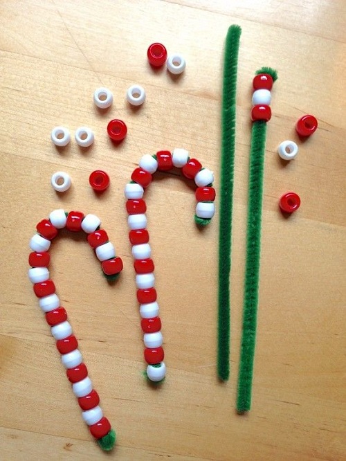 https://www.moverevolution.com/wp-content/uploads/2015/12/5.-Beady-Candy-Canes.jpg