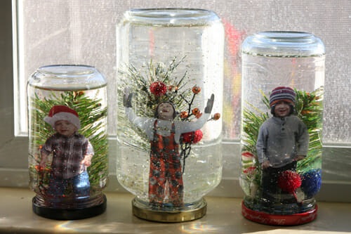 https://www.ourbestbites.com/wp-content/uploads/2011/12/Kids-in-snow-globes-on-window.jpg