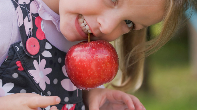 Apple bobbing